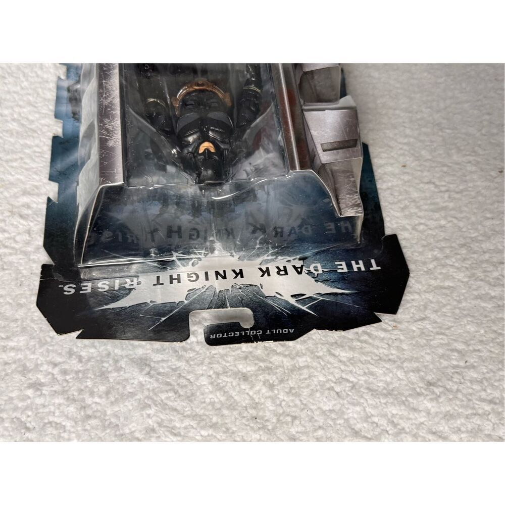 BATMAN The Dark Knight Rises Movie Masters/Adult Collector - Picture 6 of 7